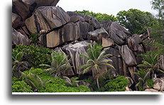 Granitowe głazy::La Digue, Szeszele::