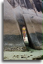 Rozłupana skała::La Digue, Szeszele::