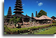 Pura Taman Ayun