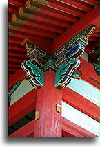 Kiyomizu-dera z bliska::Swiatynia Kiyomizu-dera w Kioto, Japonia::
