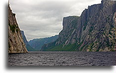 Klify Western Brook Pond #2::Gros Morne, Nowa Fundlandia, Kanada::