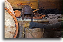 Wnętrze chaty wikingów::L'Anse aux Meadows, Nowa Fundlandia, Kanada::