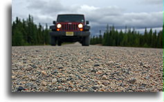 Droga szutrowa na Labradorze::Labrador Highway, Labrador, Kanada::