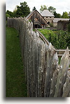 Palisada::Święta Maria wsród Huronów, Ontario, Kanada::