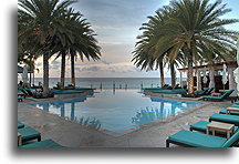 Basen ośrodka Zemi Beach::Anguilla, Karaiby::