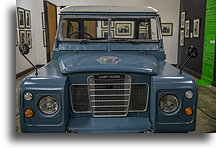 Jego własny Land Rover::Dom Boba Marleya, Jamajka::