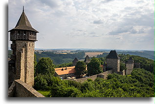 Zamek dolny::Zamek Helfštýn, Czechy::