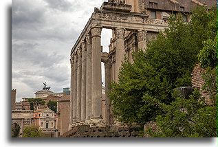 Świątynia Antonina i Faustyny::Forum Romanum, Rzym, Włochy::