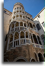 Scala Contarini del Bovolo::Wenecja, Włochy::