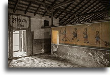 Malowidła ścienne dla dzieci autorstwa nieznanego więźnia::Obóz koncentracyjny Auschwitz::