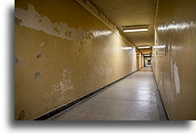 Podziemny tunel::Nowa Huta, Polska::