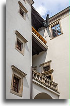 Kamienne balustrady::Zamek w Szydłowcu, Polska::