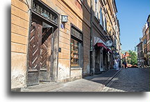 Ulica Nowomiejska::Warszawa, Polska::