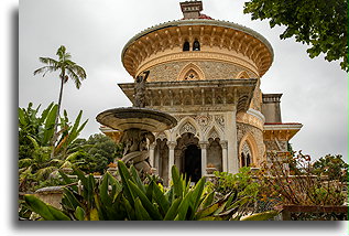 Wejście do pałacu::Pałac Monserrate, Sintra, Portugalia::