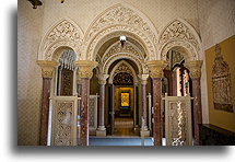 Entrance Hall::Pałac Monserrate, Sintra, Portugalia::