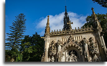 Kaplica::Quinta da Regaleira, Sintra, Portugalia::