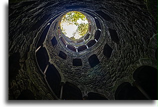 Studnia Inicjacji::Quinta da Regaleira, Sintra, Portugalia::