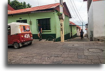 Tuk Tuk 426::Flores, Gwatemala::