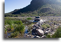 Przejazd przez Rio La Purisima #2::Sierra de la Giganta, Kalifornia Dolna, Meksyk::