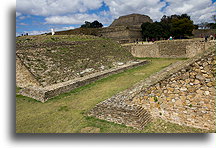 Boisko::Monte Alban, Oaxaca, Meksyk::