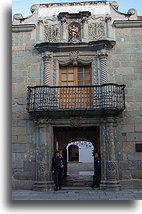 Kamienny budynek::Oaxaca, Meksyk::