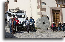 Biały Willys::Real de Catorce, San Luis Potosi, Meksyk::