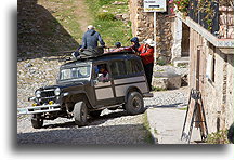 Willys z pasażeramni::Real de Catorce, San Luis Potosi, Meksyk::