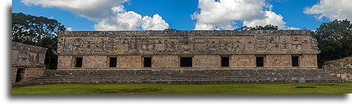 Domem Mniszek::Uxmal, Jukatan, Meksyk::