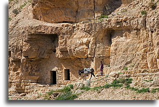 Pustelnia w skale::Klasztor Mar Saba, terytorium Palestyńskie::