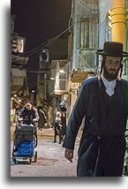 Ludzie na ulicy::Dzielnica Mea Shearim, Jerozolima, Izrael::