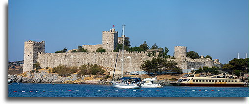 Zamek w Bodrum::Zamek św. Piotra, Bodrum, Turcja::