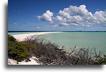 Wyspa bezludna::Nokanhui, Nowa Kaledonia, Oceania::