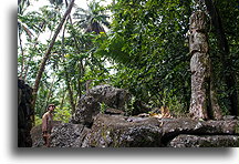 Drewniana figura::Nuku Hiva, Markizy::