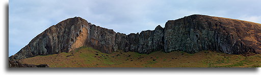 Wulkan Rano Raraku::Wyspa Wielkanocna::