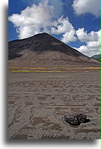 Stożek wulkaniczny::Góra Yasur, Vanuatu, Oceania::