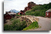 Opuszczona kopalnia miedzi::Alaska, Stany Zjednoczone::