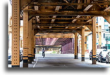 Chicago „L” ulica Wells::Chicago, Illinois, USA::