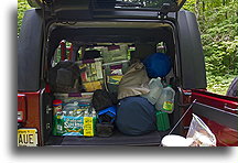 Jeep zapakowany bardzo chaotycznie::New Hampshire, USA::