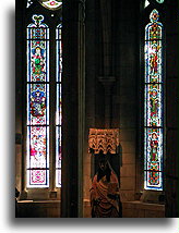 Gotycki witraż::Muzeum Cloisters, Nowy Jork, USA::