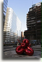 Na wprost WTC nr 7::Miejsce byłego World Trade Center<br /> wiosna 2007::