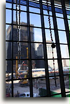 Deutsche Bank w tle::Miejsce byłego World Trade Center<br /> wiosna 2007::