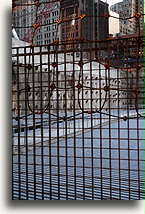 Miejsce byłego WTC nr 2::Miejsce byłego World Trade Center<br /> wiosna 2007::