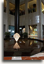 Pomnik pracowników American Express::World Financial Center<br /> sierpień 2010::