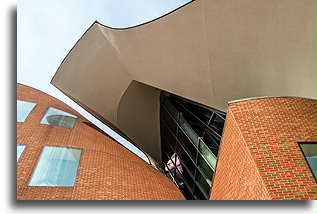 Ceglana podstawa::Cleveland, Ohio, USA::