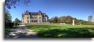 Jeden z wielu letnich domów w Newport::Newport, Rhode Island, Stany Zjednoczone::