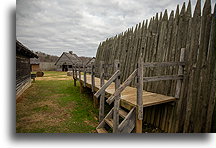 Drewniana palisada #2::Fort Loudoun, Tennessee, USA::