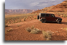 Gdzieś w Canyonlands::Wyspa na Niebie, Canyonlands, Utah, USA::