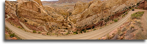 Zakręty na szlaku Burr::Capitol Reef, Utah, USA::