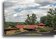 Centrum dla zwiedzających w Taliesin #2::Taliesin, Wisconsin, USA::